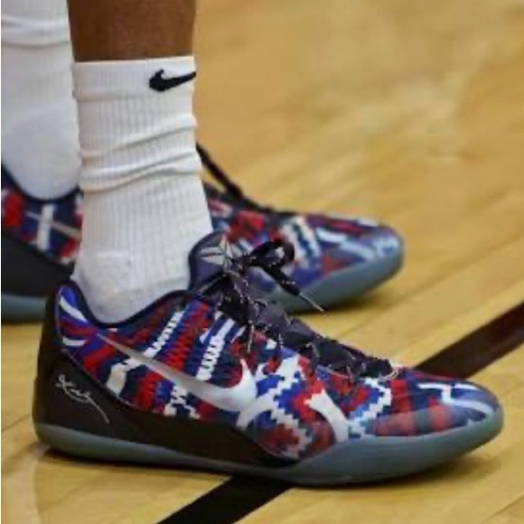 Kobe EM Low Independence Day size Y